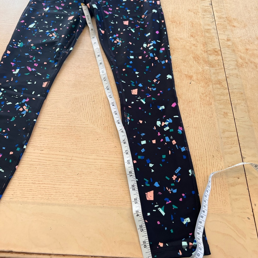 Fabletics Anywhere Motion365+ High-Waisted Legging size medium - Picture 7 of 11